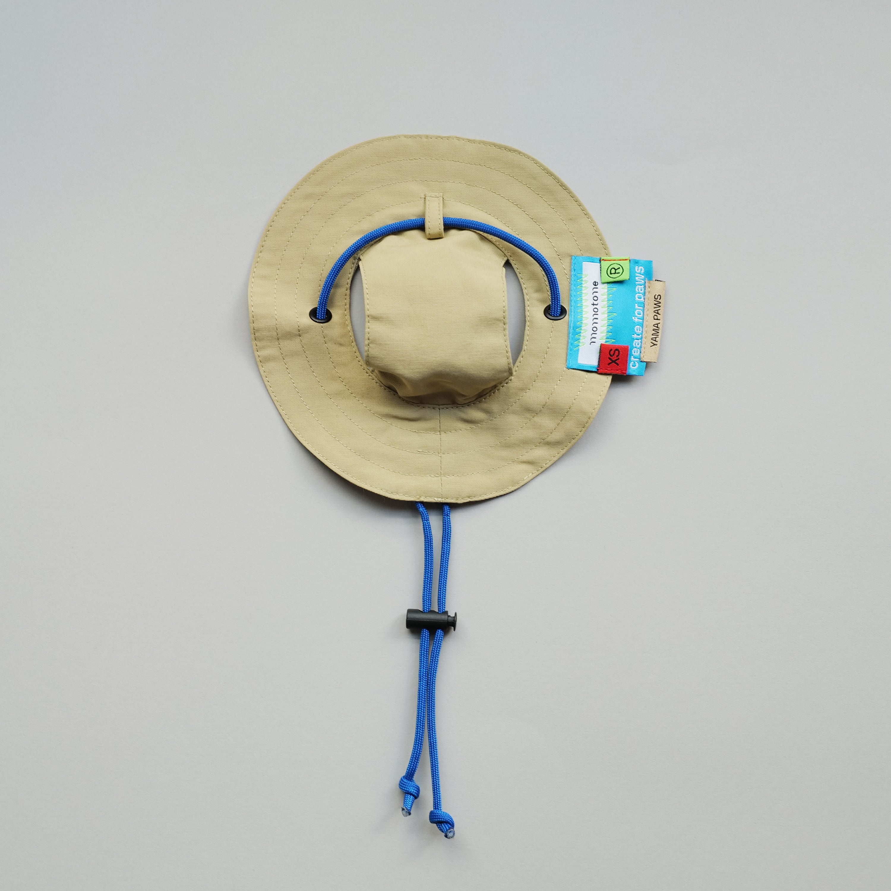 yama paws / bucket hat beige