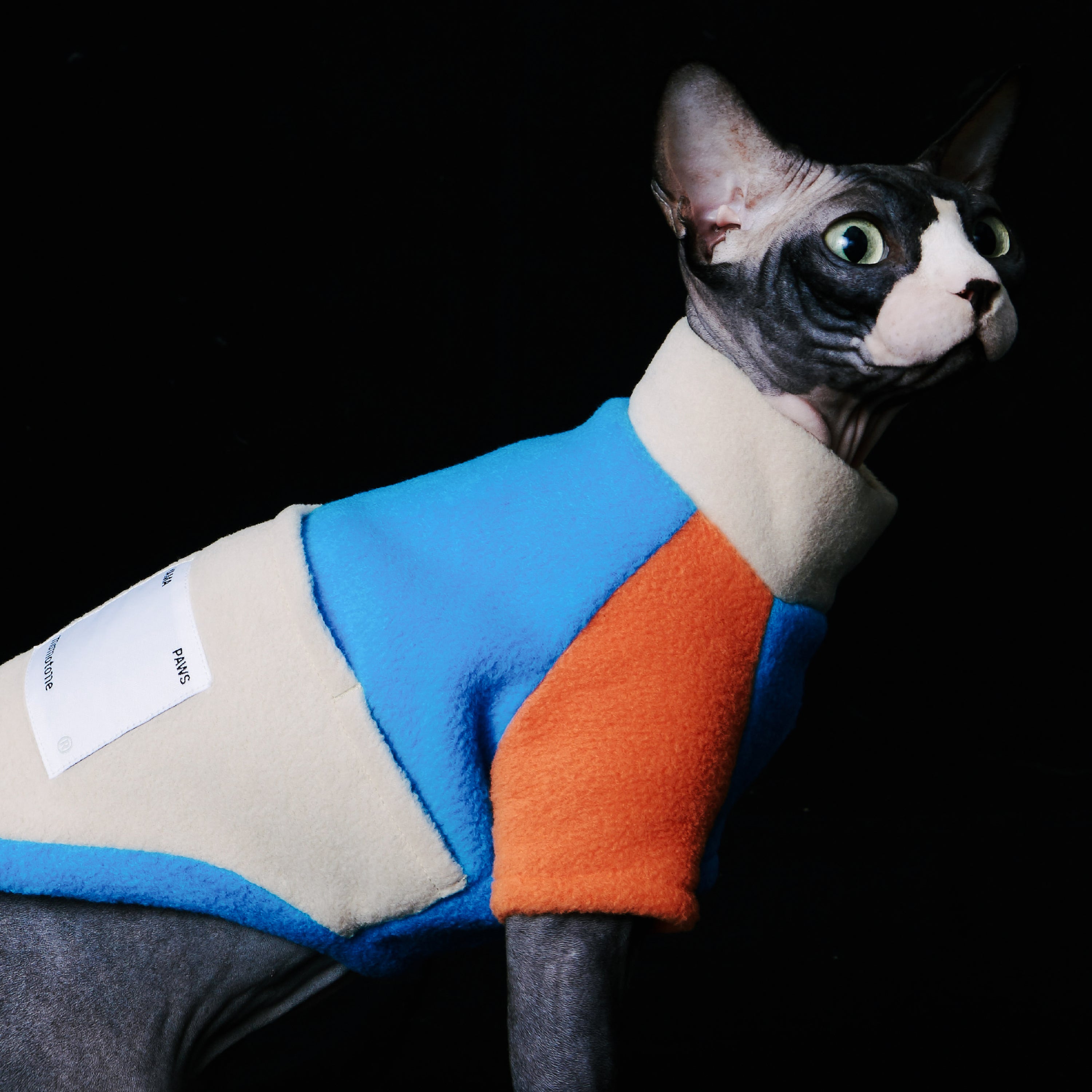 yama paws / glacier fleece sweater light blue